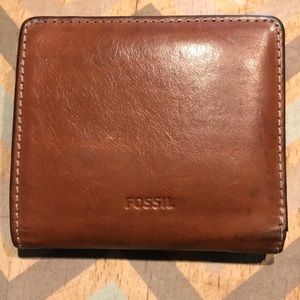 fossil wallet